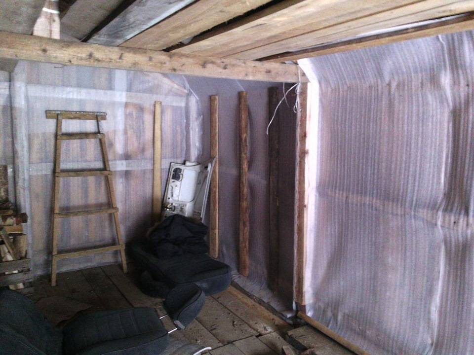 Утепление потолка в гараже изнутри: недорого пеноплексом своими руками и пенопластом