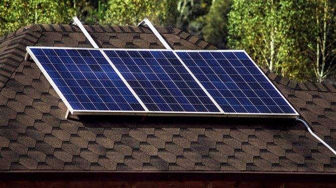Ставим солнечные батареи на крышу дома: тонкости выбора и монтажа