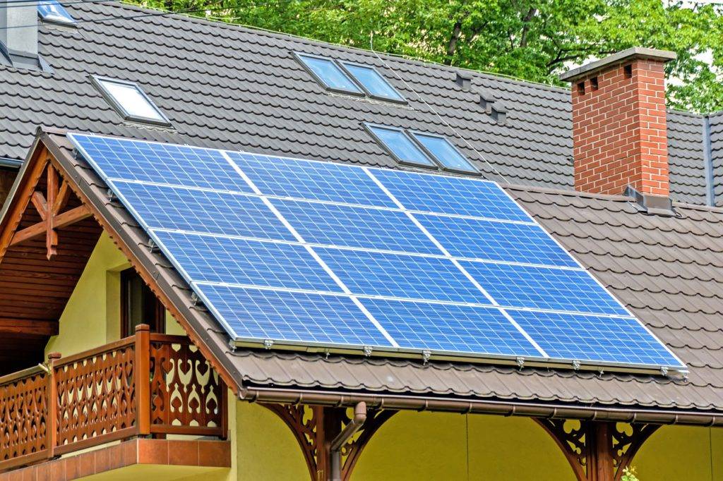 Солнечные батареи для частного дома: принцип работы и правила выбора