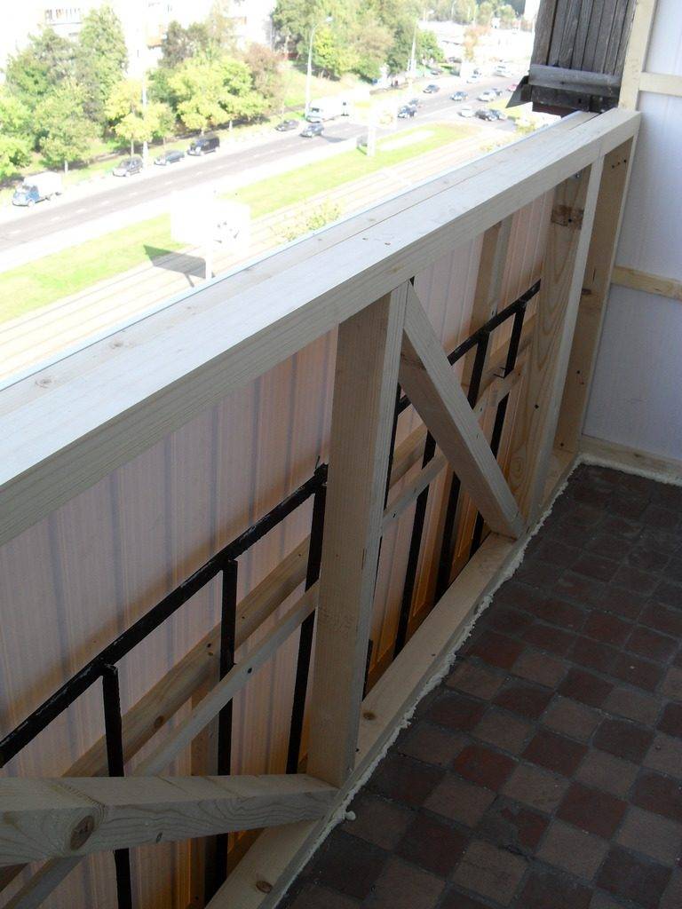 Как укрепить и утеплить парапет балкона?