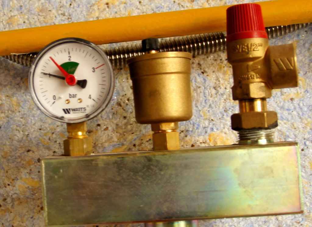 Рабочее давление в системе отопления в частном доме: какое должно быть, как создать?