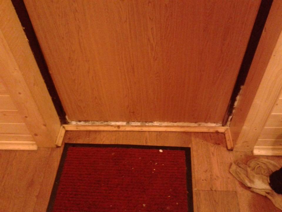 Утепление входной деревянной двери в частном доме