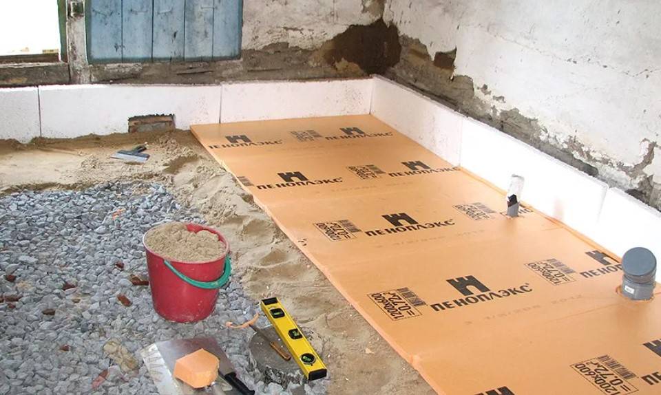 Утеплитель для пола по бетону: в бане, в частном доме