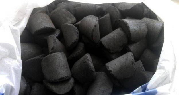 Угольные брикеты: технология брикетирования промышленным и домашним способом