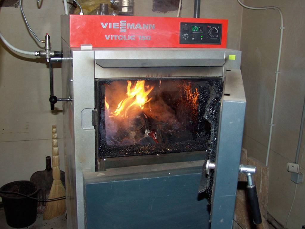 Как правильно топить твердотопливный котел углем: инструкция по растопке | отопление водоснабжение