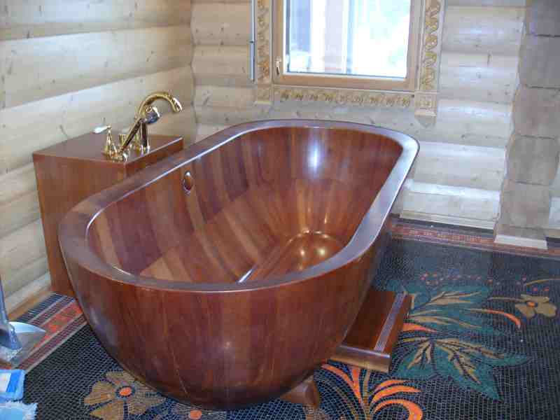Самодельная накладка-седушка на ванну из деревянной доски