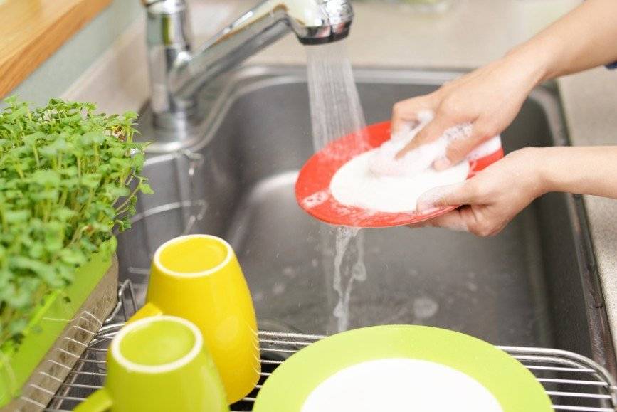 Лучшие советы, которые помогут быстро и легко помыть посуду