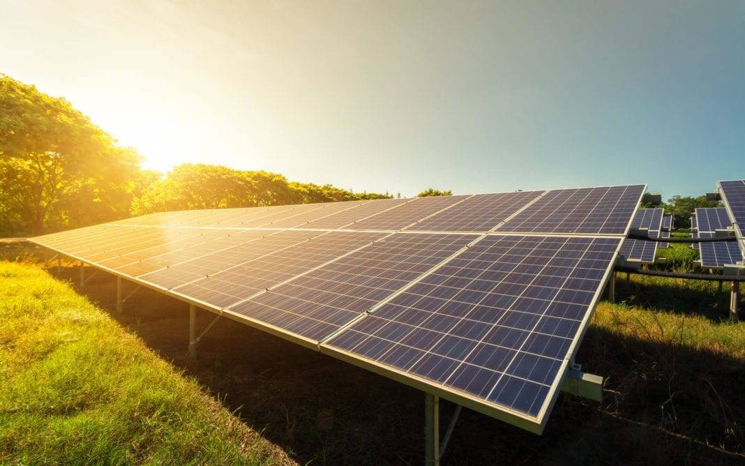 Солнечные батареи для дома: как реально сэкономить