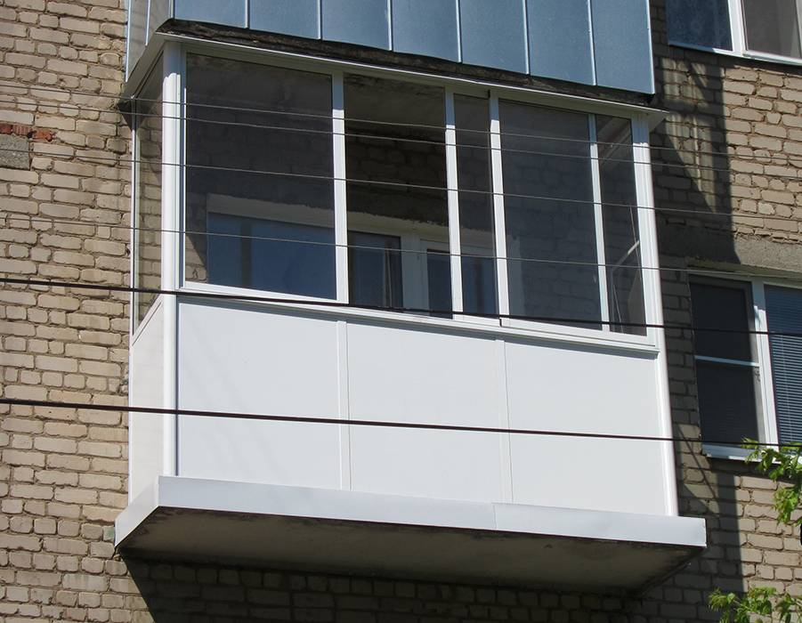 Как утеплить панорамный балкон в новостройке с холодным фасадом