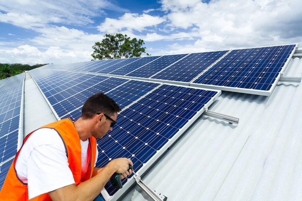 Как правильно подобрать портативную солнечную батарею