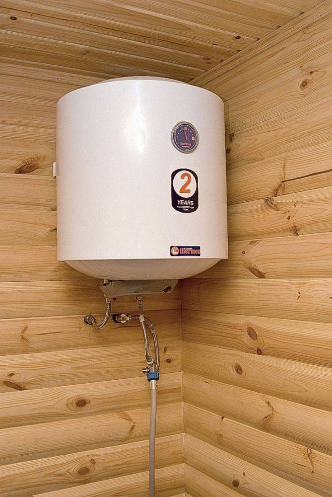 Какой водонагреватель лучше для квартиры: накопительный или проточный