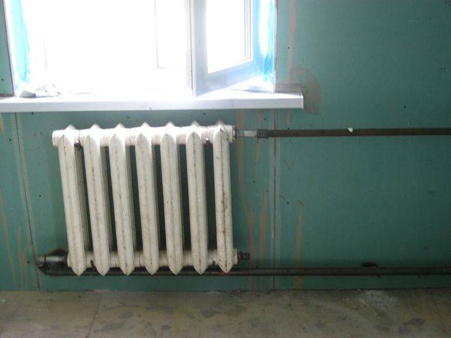 Как грамотно установить тэн в радиатор отопления — грубые ошибки.