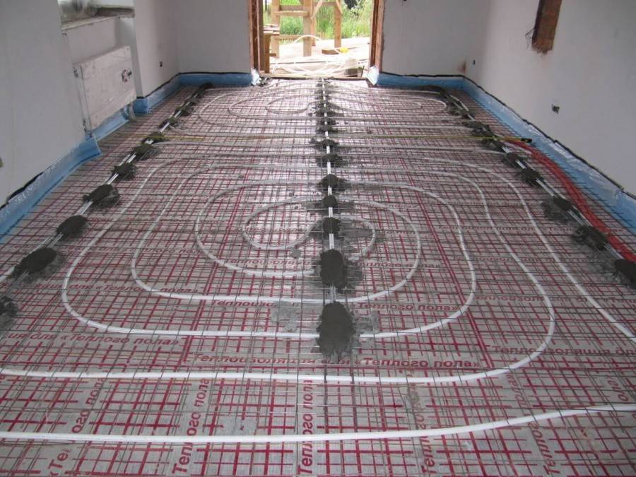 Нужен ли теплый пол на кухне под плитку и другие покрытия?