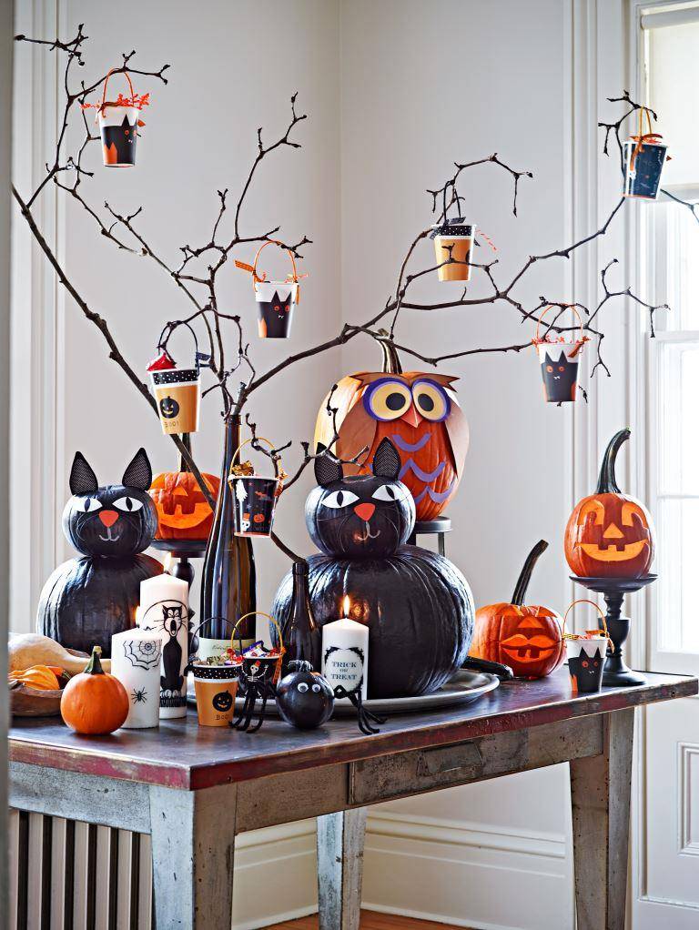 ???? как украсить комнату на хэллоуин своими руками, сделав «ужасный» и веселый декор для праздника