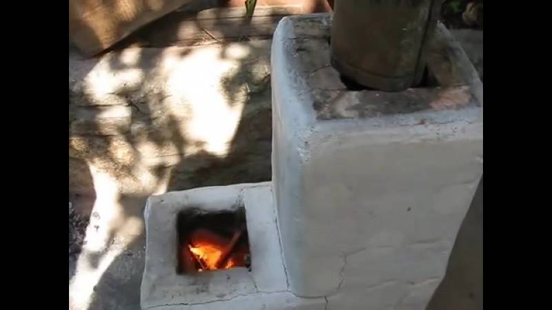 Использование реактивной печи-ракеты с лежанкой для отопления дома или бани