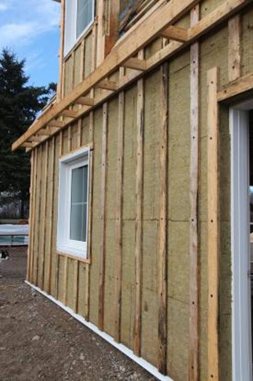Технология наружного утепления фундамента деревянного дома