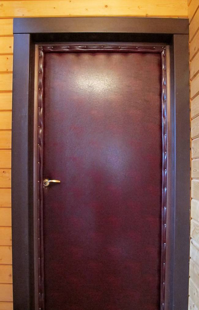 Как утеплить входную дверь в частном доме: пошаговая инструкция