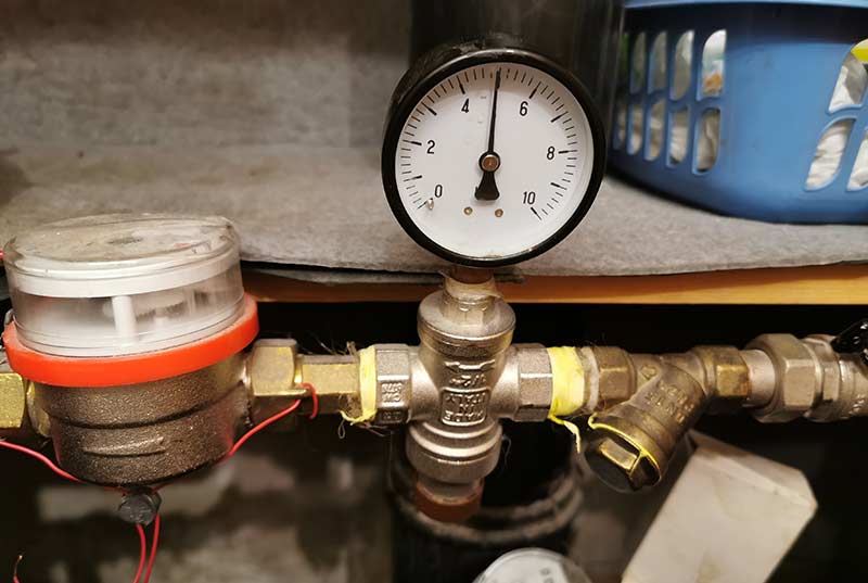 Слабый напор горячей воды из газовой колонки: плохой и маленький, нет нормального напора - причины и что делать