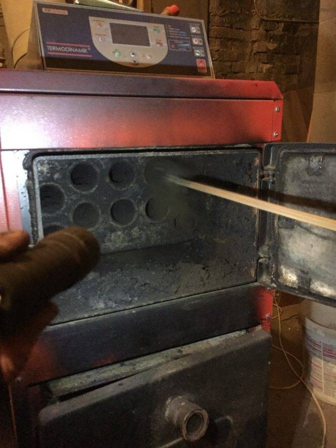 Чистка дымохода от сажи своими руками – 12 способов очистки труб печи