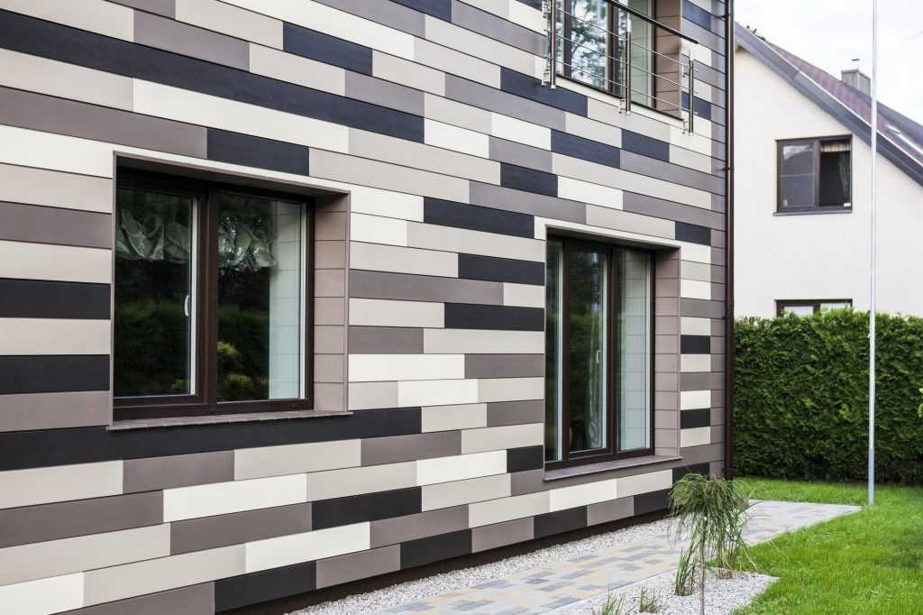 Облицовка фасада дома: какой материал лучше для обшивки снаружи