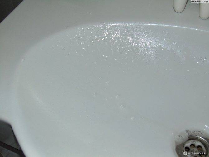 Чем отмыть кафельную плитку в ванной от известкового налета