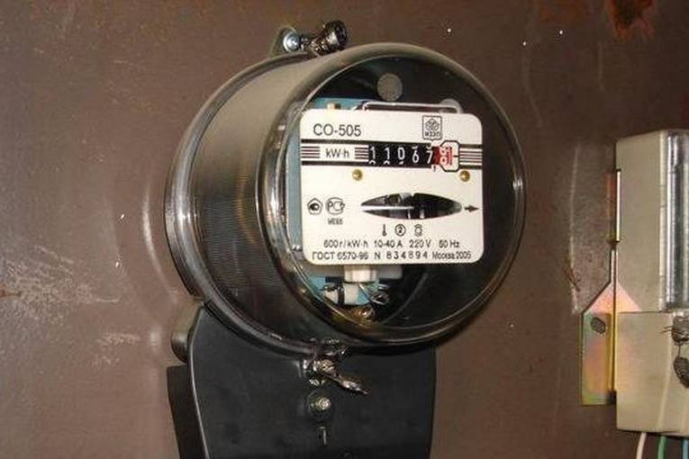 Проверка электросчетчика - кто проверяет счетчики электроэнергии, срок поверки