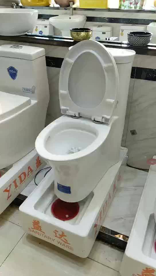Туалеты в японском стиле уходят в прошлое | nippon.com