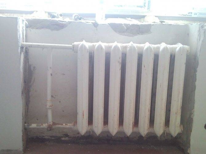 Установка чугунных радиаторов отопления: крепление к стене и сколько стоит монтаж