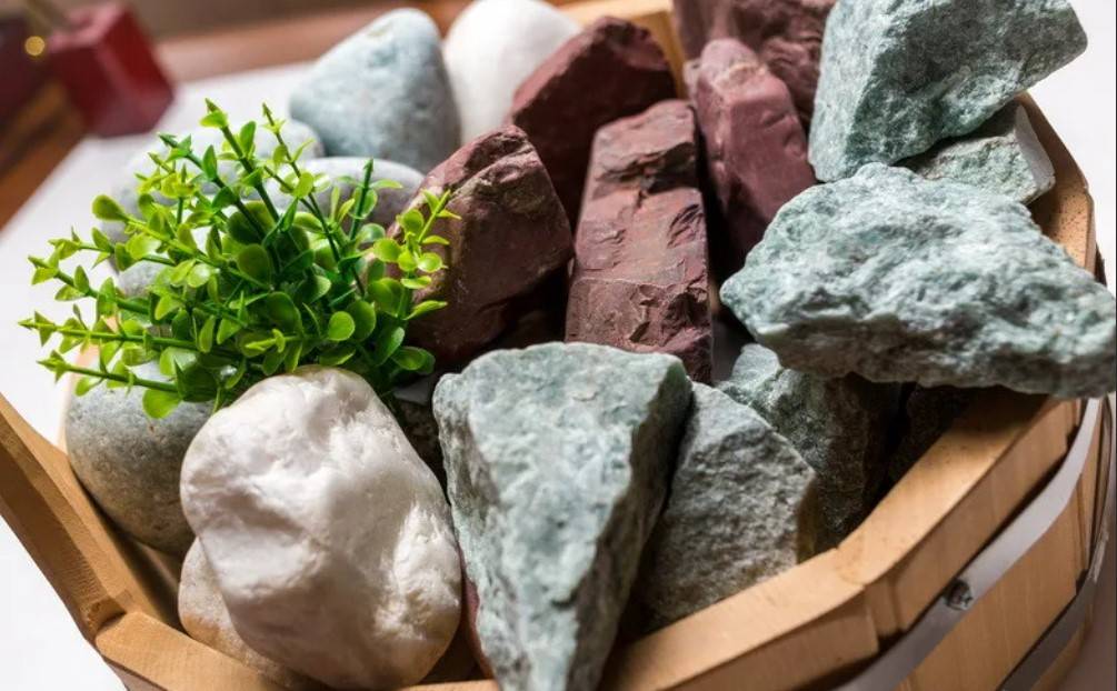 Рейтинги лучших камней для бани и полезные классификации — выбор и применение